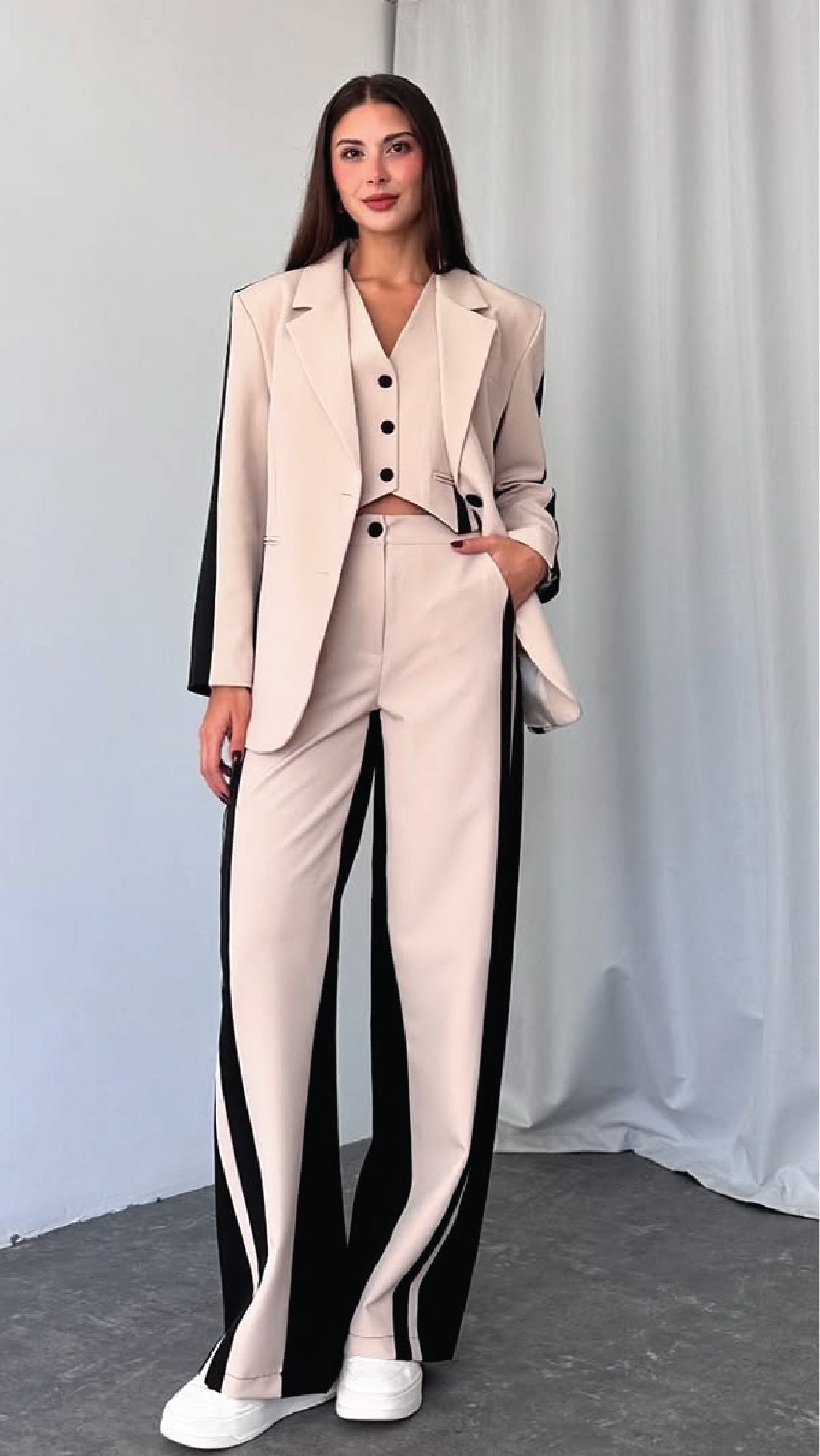 Celia Blazer – Everyday Luxe
