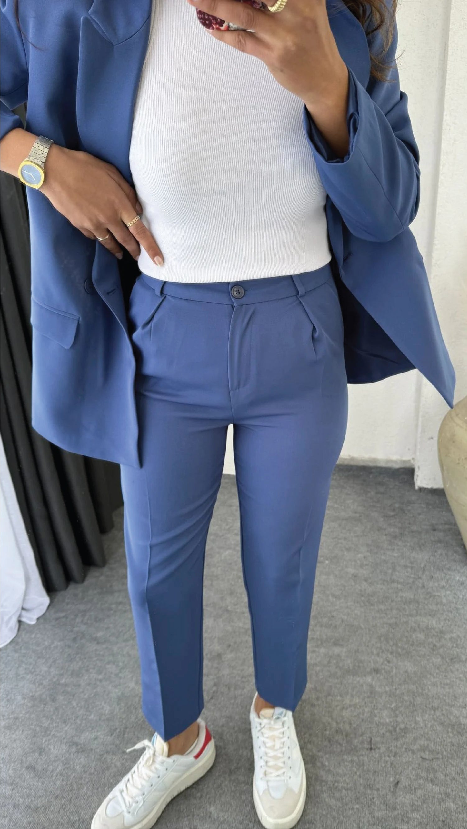 Selene Blazer – Modern Charm