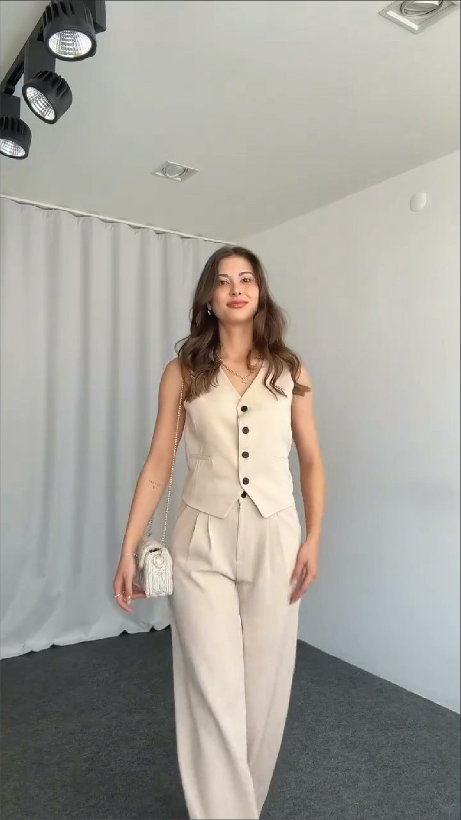 Lyra Vest – Bold Elegance
