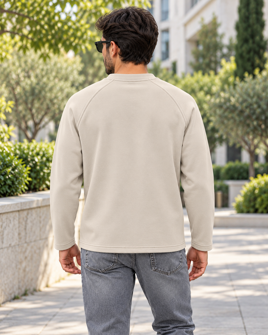 ILEERA® Essential Raglan Henley Sweatshirt